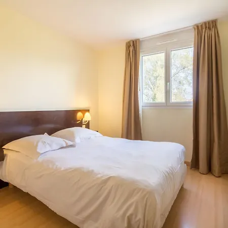 Adonis Excellior Grand Geneve Вежи-Фонсеекс