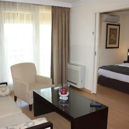 Adonis Excellior Grand Geneve Lejlighedshotel 4*