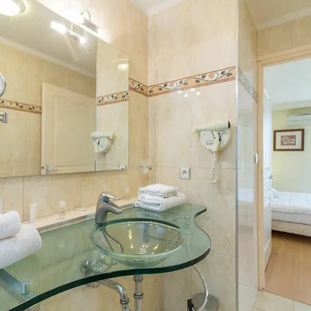 Adonis Excellior Grand Genève Appart hôtel Veigy-Foncenex